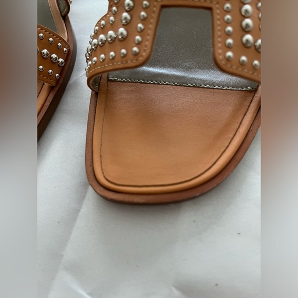 Hermes Oran Studded Sandal - Picture 8 of 15